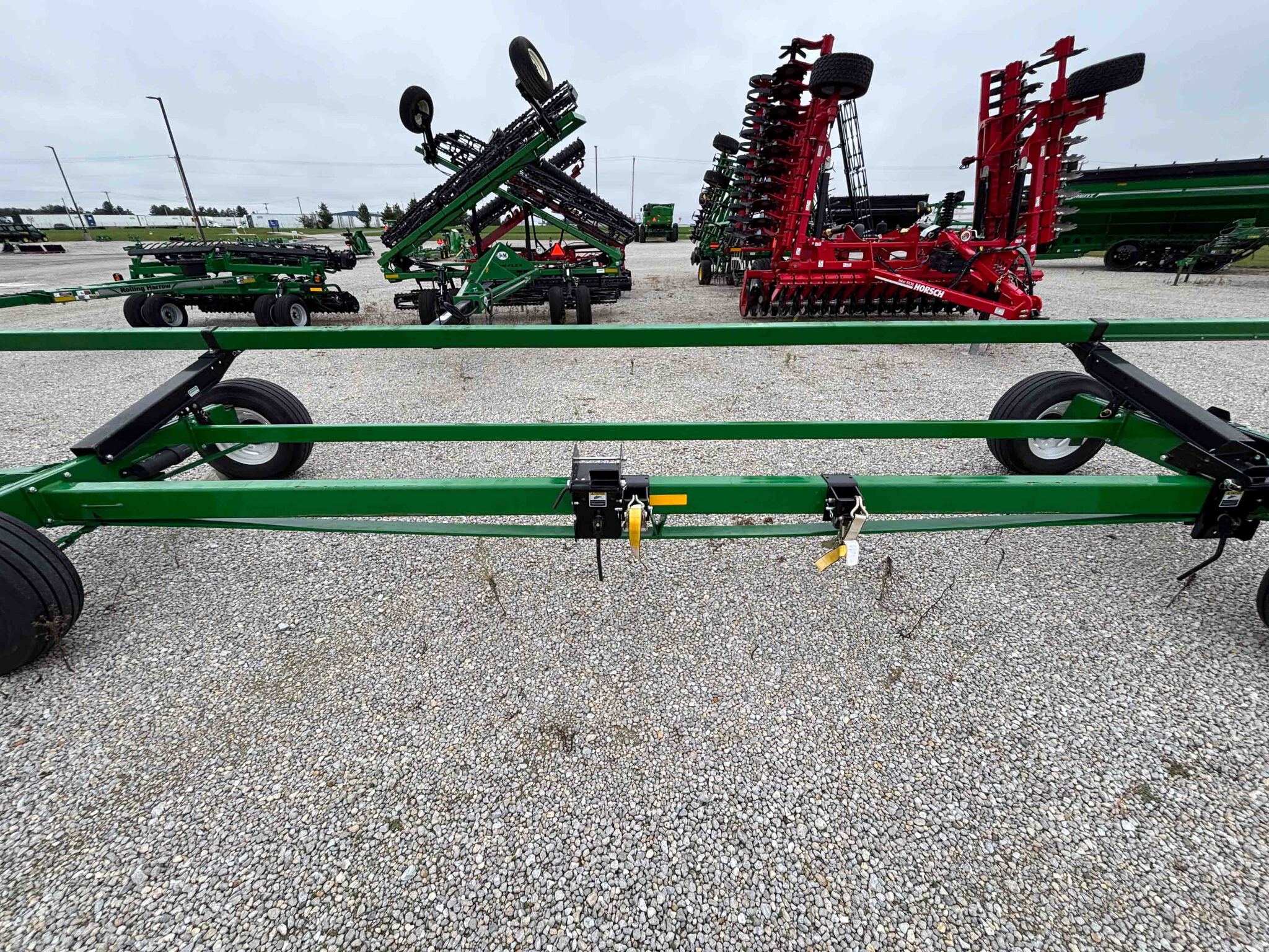 Used 2024 Unverferth HT-30 Header carts at Koenig Equipment in Greenville, OH - PhotoXL1