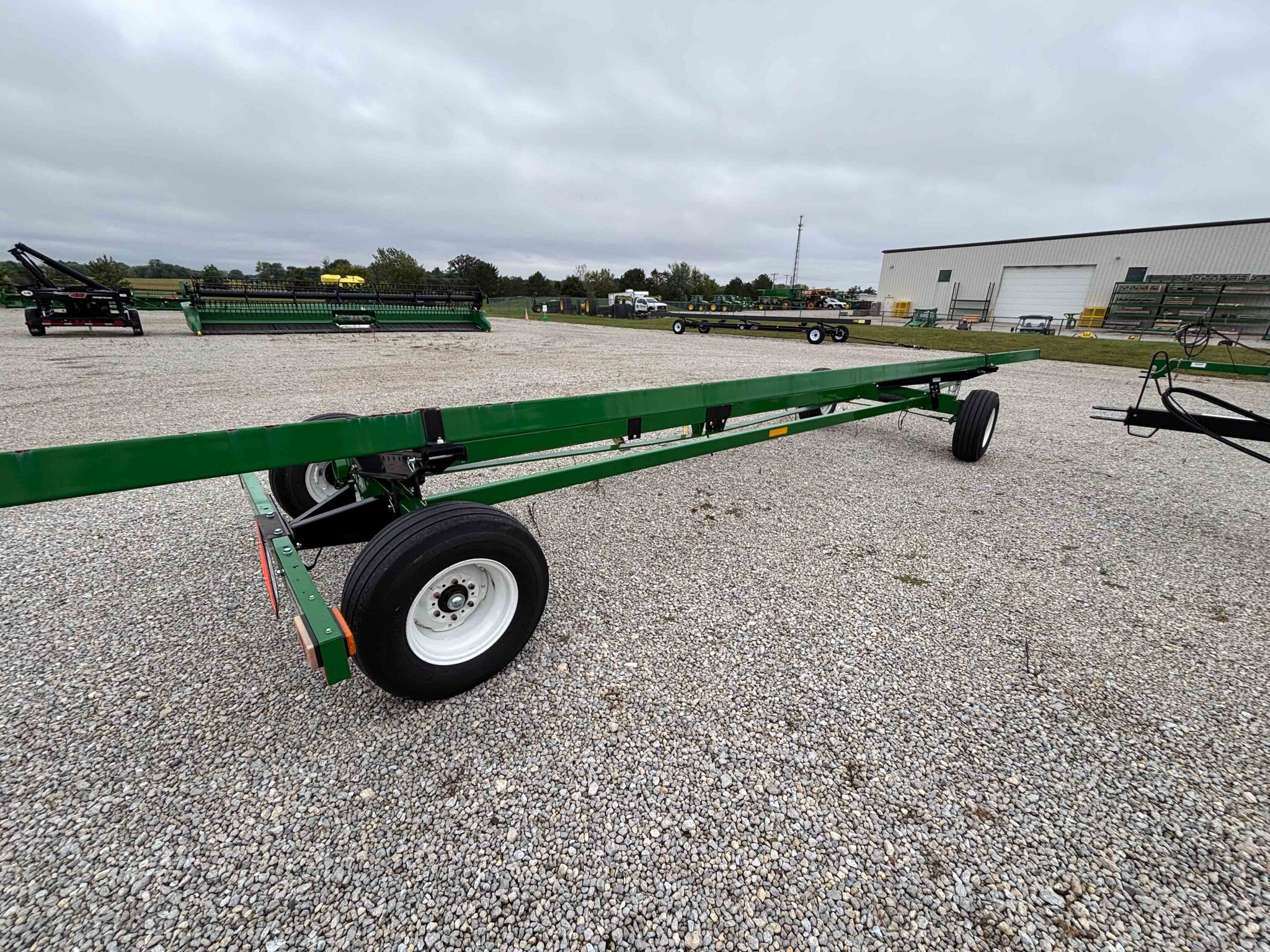 Used 2024 Unverferth HT-30 Header carts at Koenig Equipment in Greenville, OH - PhotoXL4