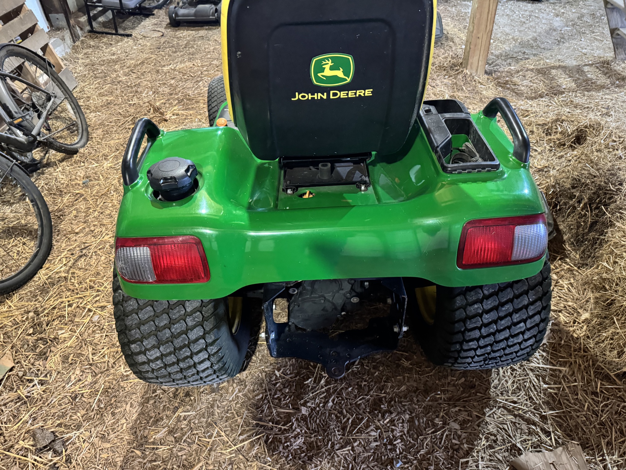 2012 John Deere X720 Image 6