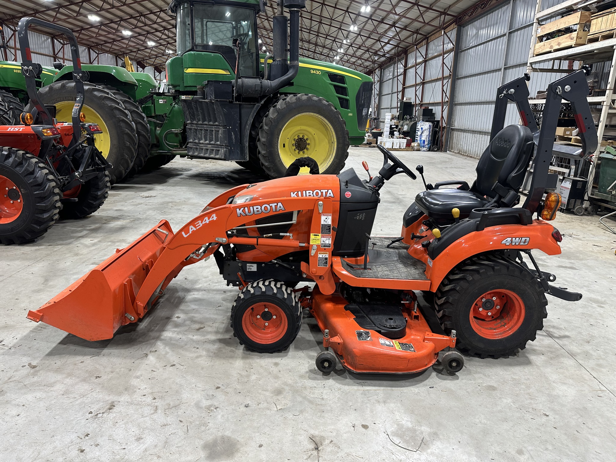 2019 Kubota BX2380 Image 2