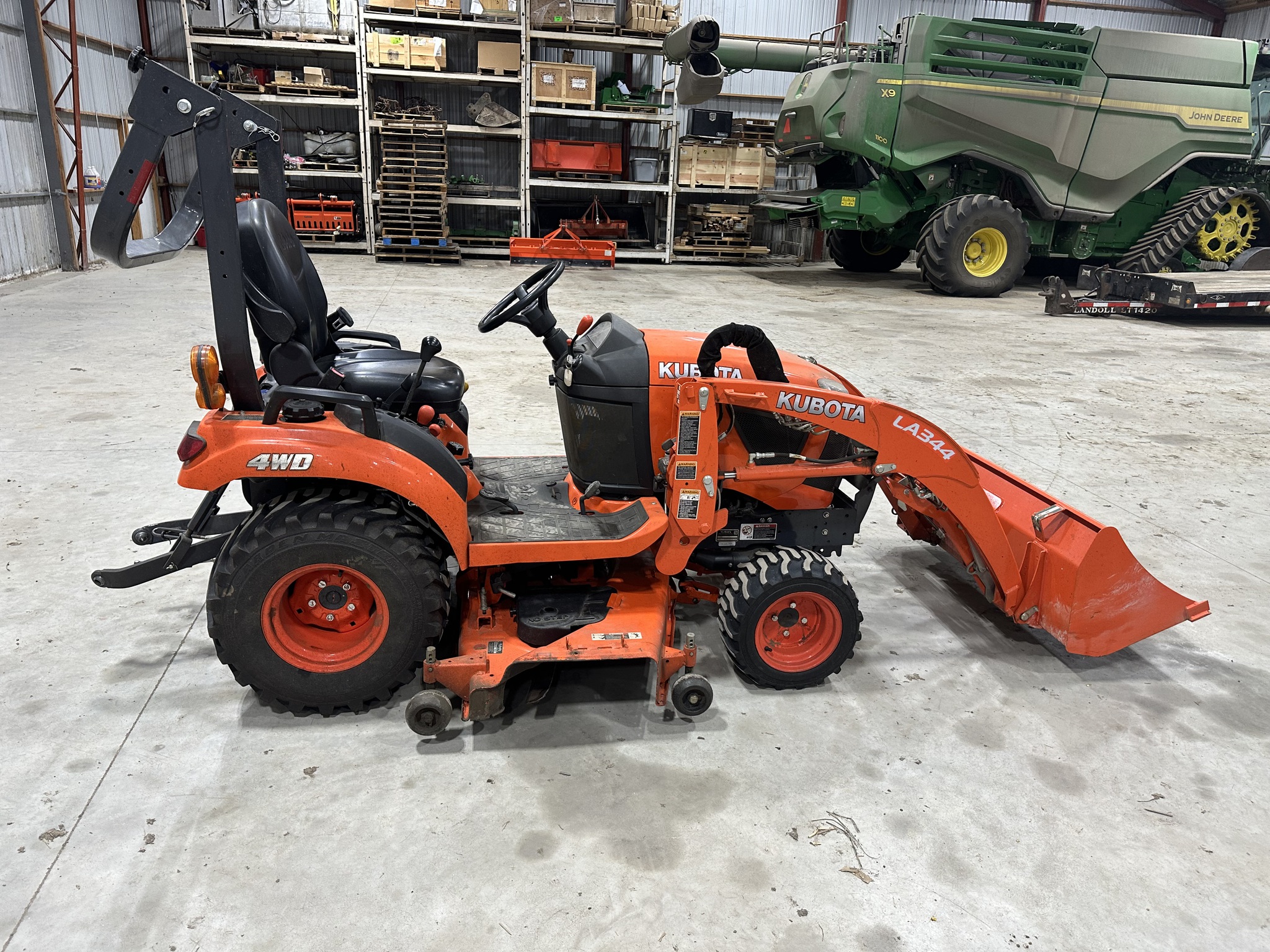 2019 Kubota BX2380 Image 6