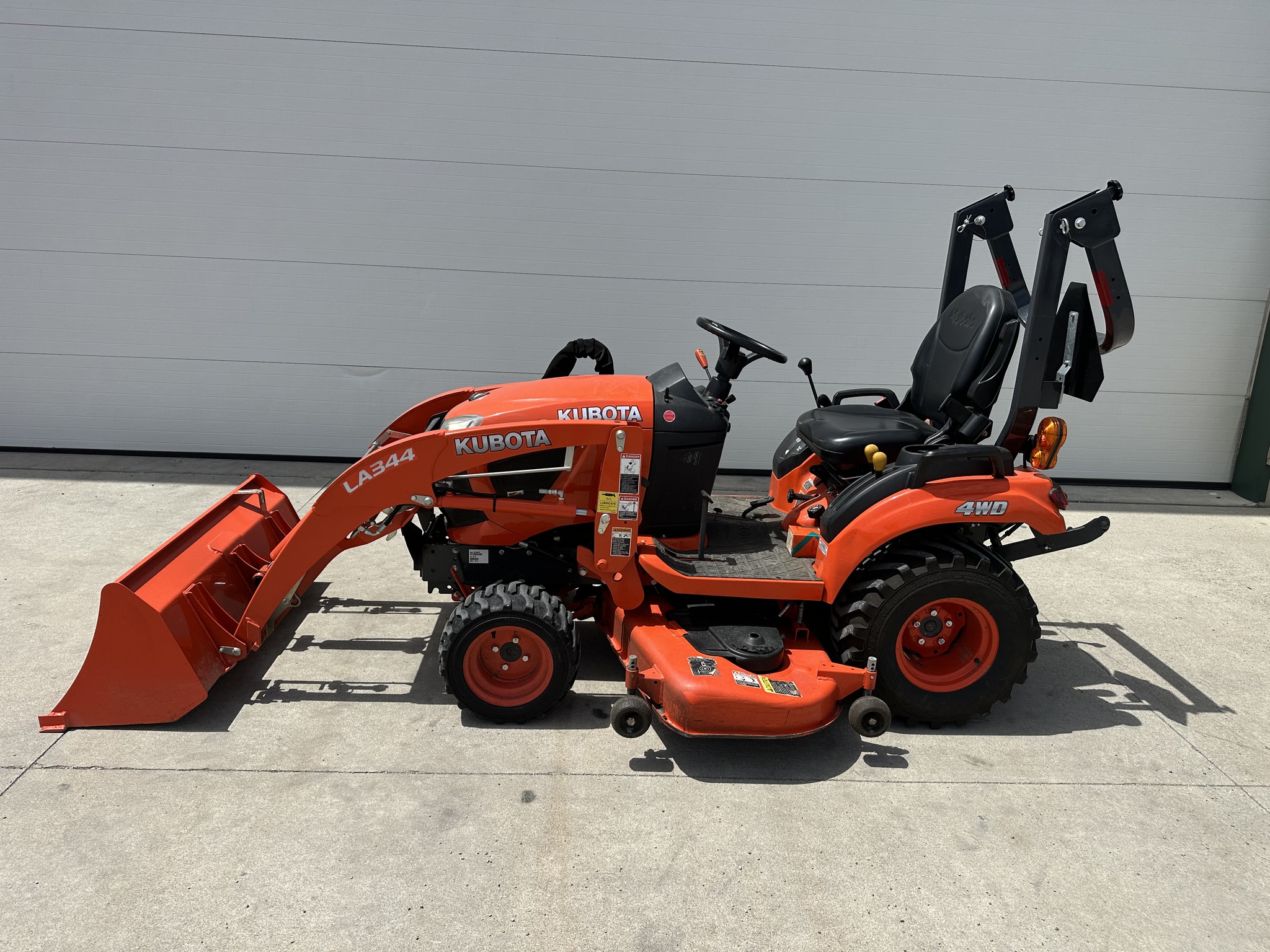 2019 Kubota BX2380 Image 6