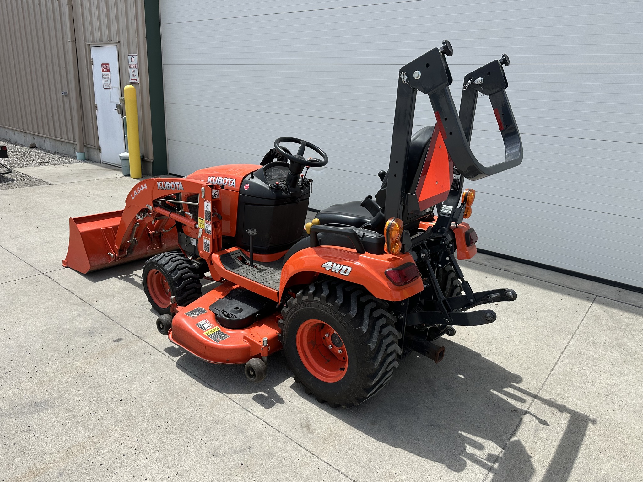 2019 Kubota BX2380 Image 5
