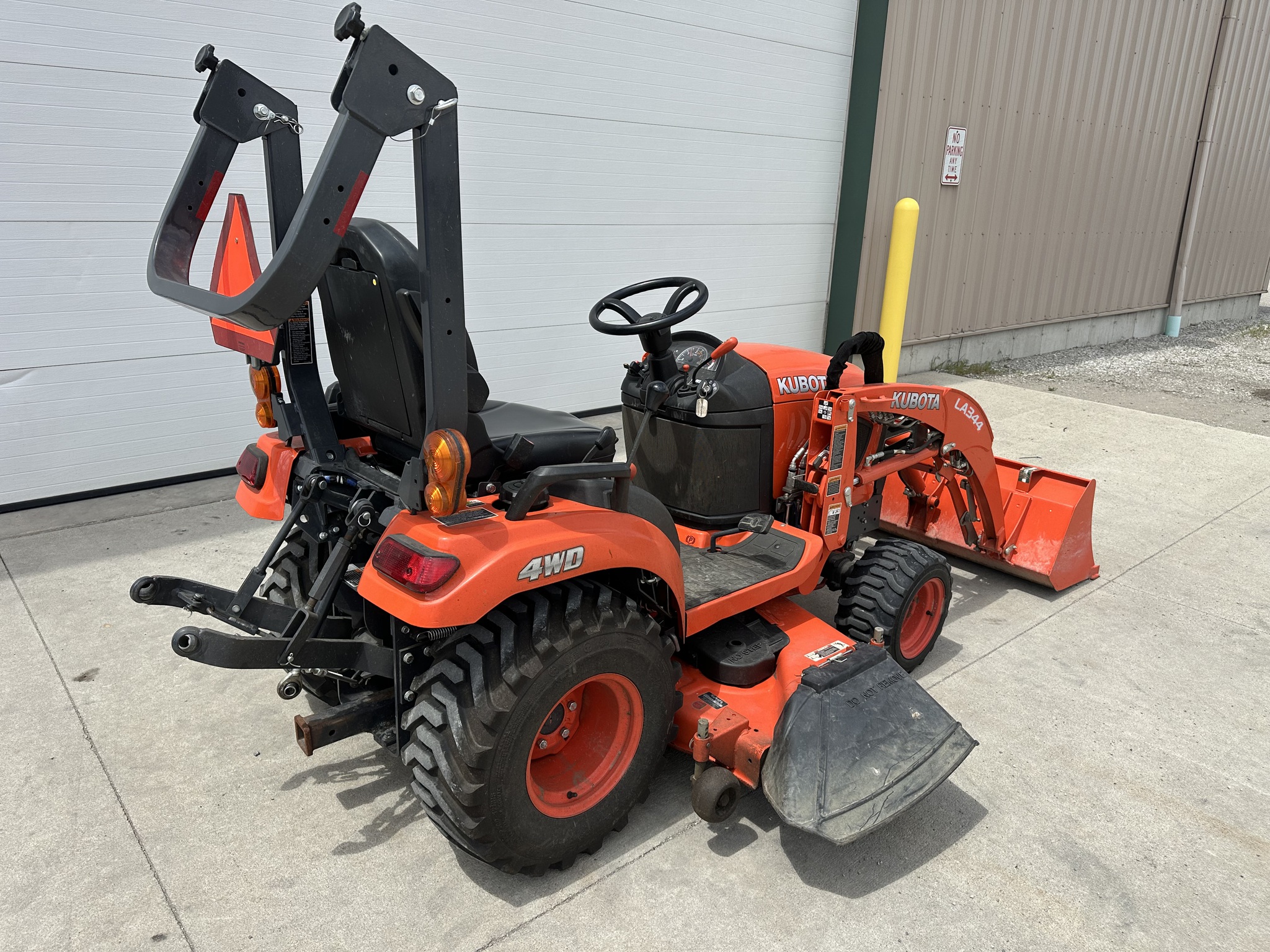 2019 Kubota BX2380 Image 3