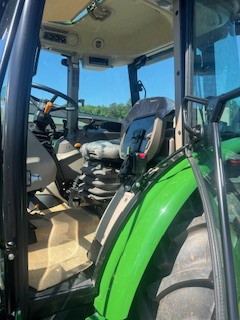 2025 John Deere 5075E Photo 7