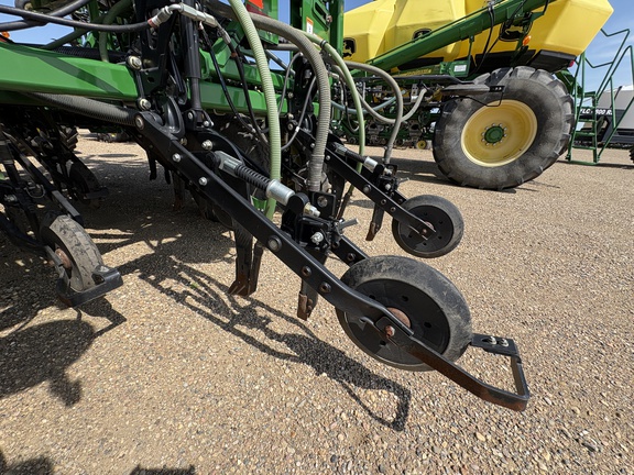 Used 2017 John Deere 1870 Air Drills and Seeders at Horizon Ag & Turf in Lloydminster, AB - Photo10