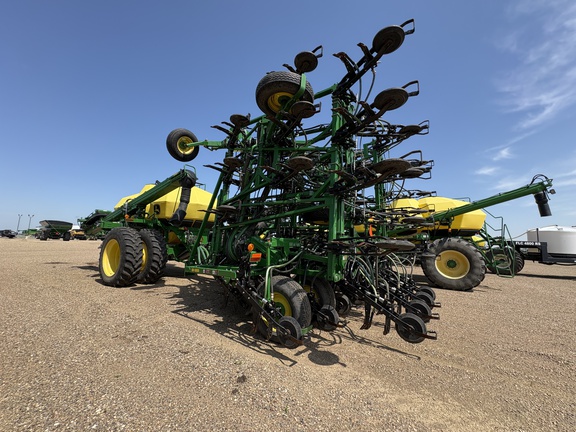 Used 2017 John Deere 1870 Air Drills and Seeders at Horizon Ag & Turf in Lloydminster, AB - Photo14