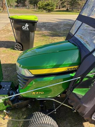 Photo of 2025 John Deere X370