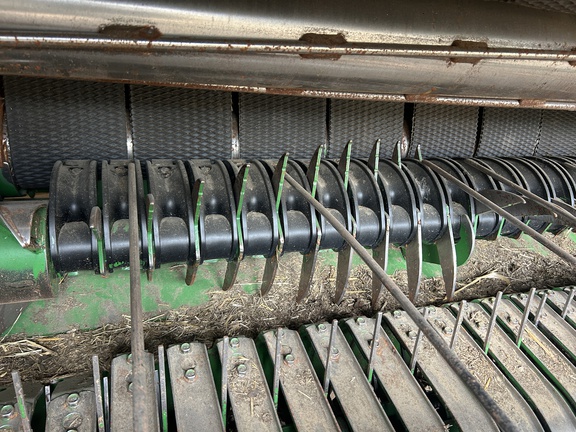 Used 2023 John Deere 560R Round Balers at Horizon Ag & Turf in Westlock, AB - Photo23