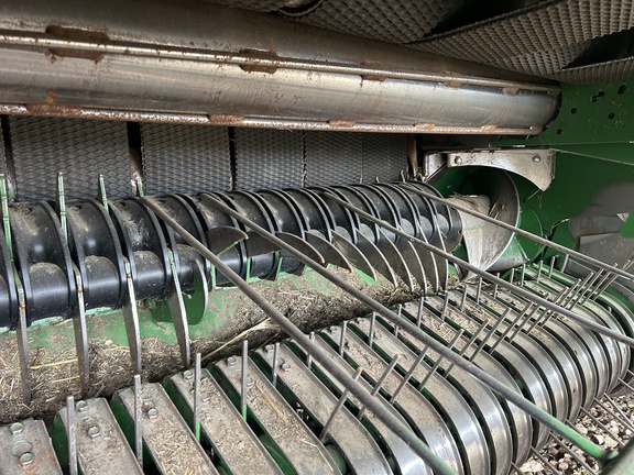 Used 2023 John Deere 560R Round Balers at Horizon Ag & Turf in Westlock, AB - Photo20