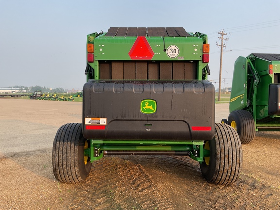 Used 2023 John Deere 560R Round Balers at Horizon Ag & Turf in Westlock, AB - Photo4