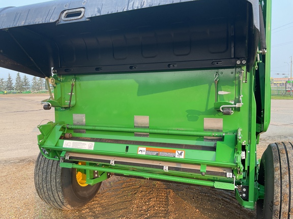Used 2023 John Deere 560R Round Balers at Horizon Ag & Turf in Westlock, AB - Photo13