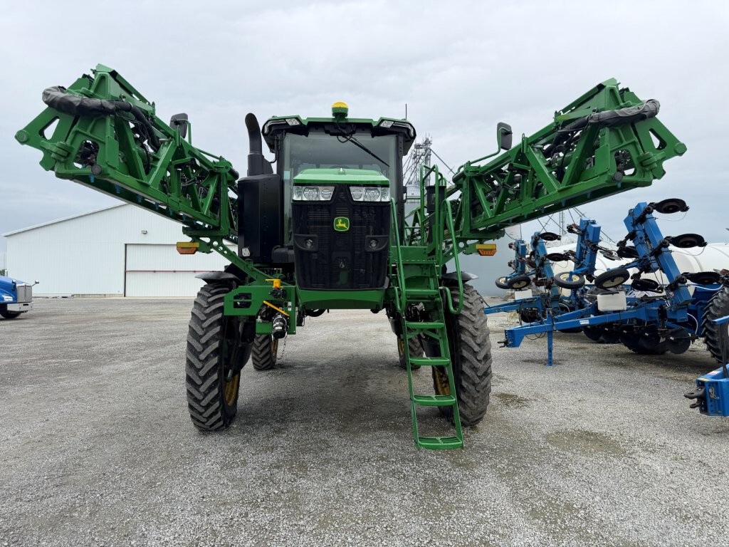 2022 John Deere 410R Image 2