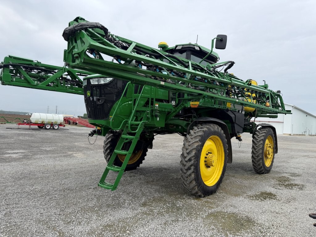 2022 John Deere 410R Image 3