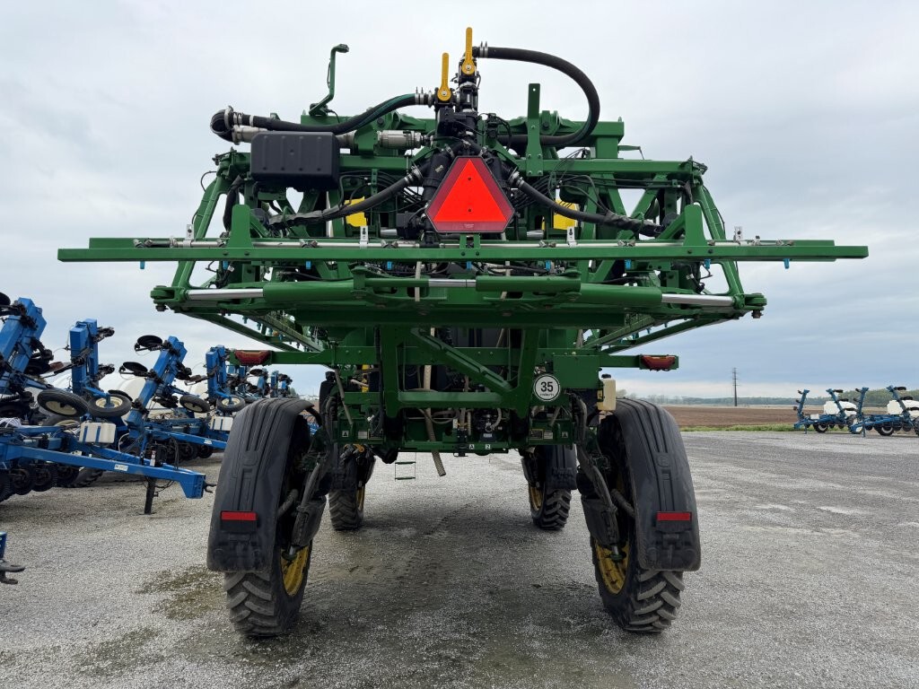2022 John Deere 410R Image 6