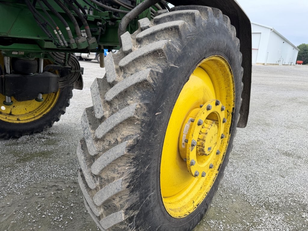 2022 John Deere 410R Image 12