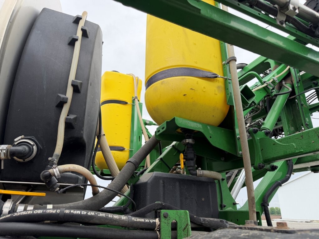 2022 John Deere 410R Image 25