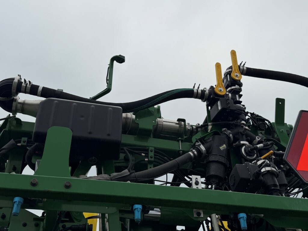 2022 John Deere 410R Image 26