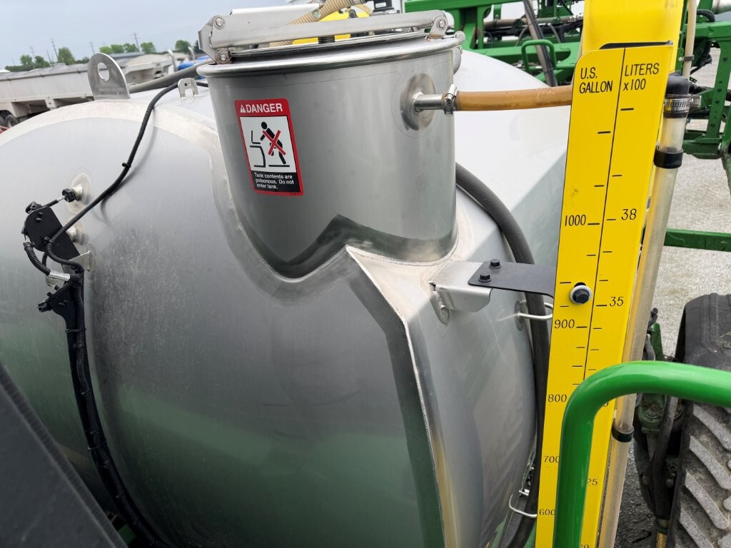 2022 John Deere 410R Image 17