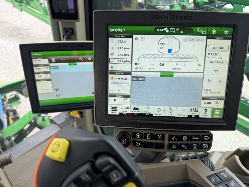 2022 John Deere 410R Image 33