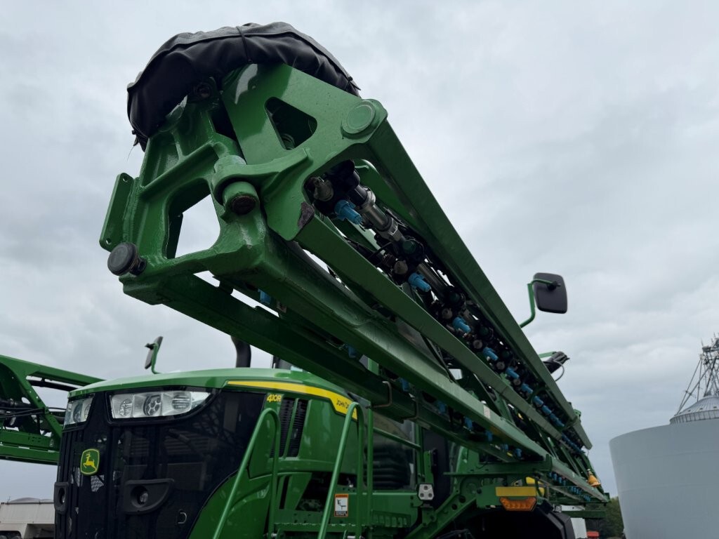 2022 John Deere 410R Image 23