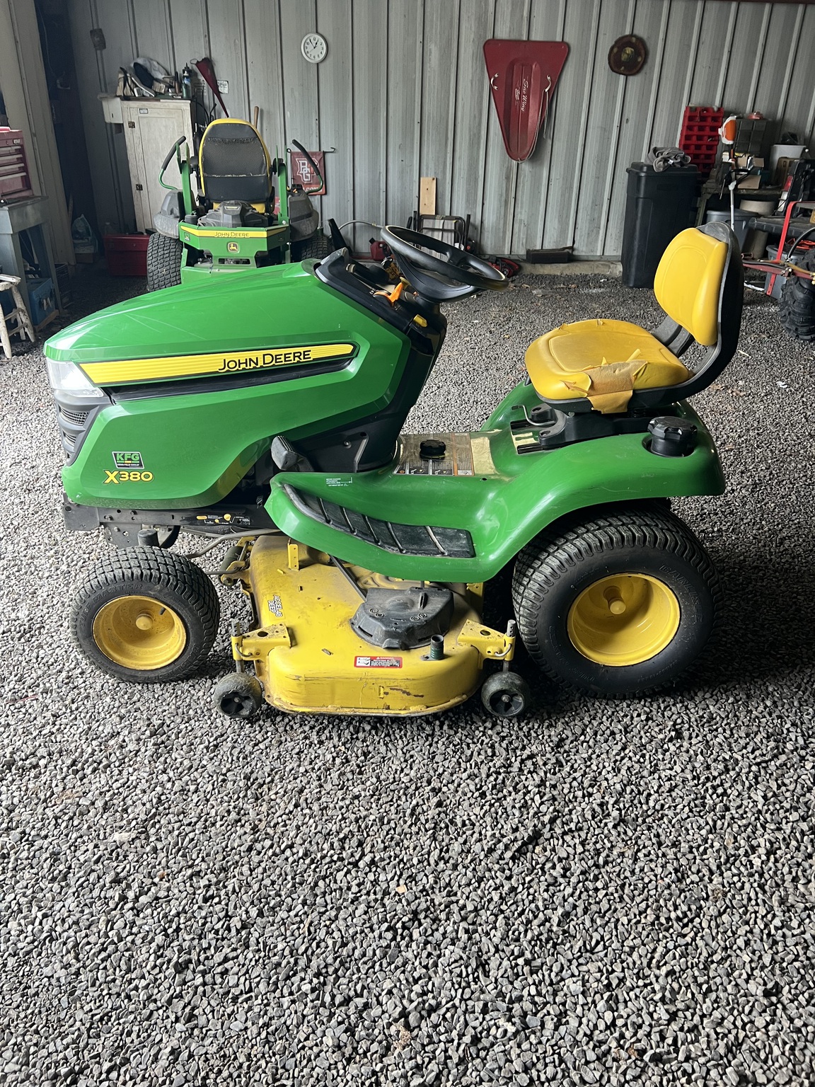 2016 John Deere X380 Image 1