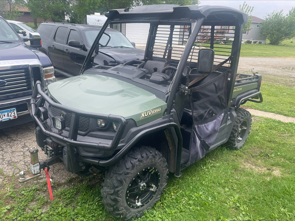 John Deere XUV 835M