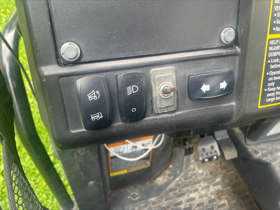2018 John Deere XUV 835M - Photo6