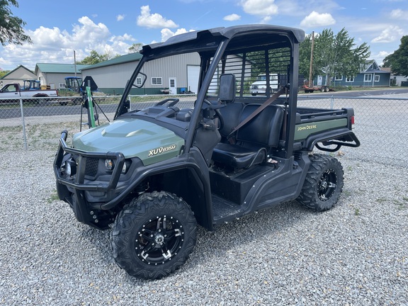  John Deere XUV 835M