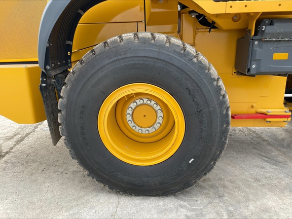 2024 John Deere 624 P