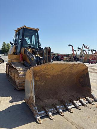 Photo of a 2023 John Deere 755K