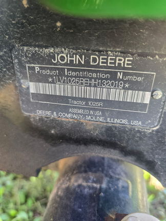 Photo of 2017 John Deere 1025R