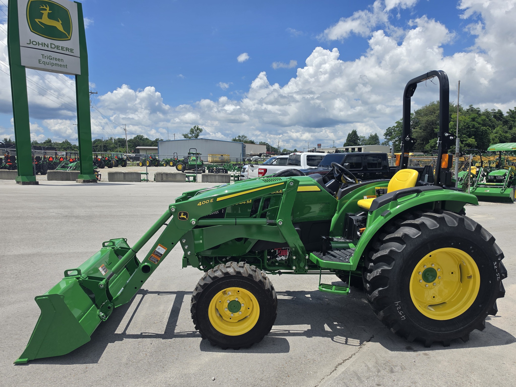 2026 John Deere 4044M