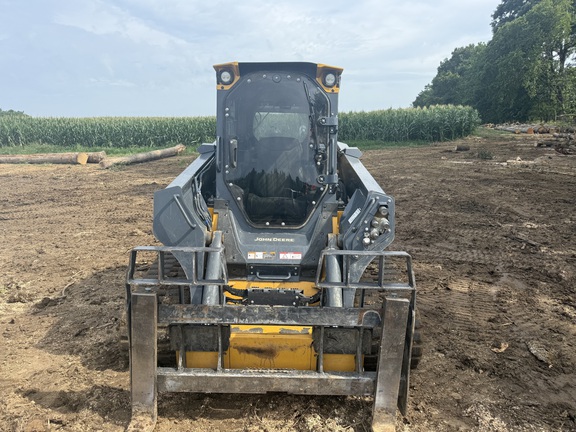 Photo of 2024 John Deere 335 P