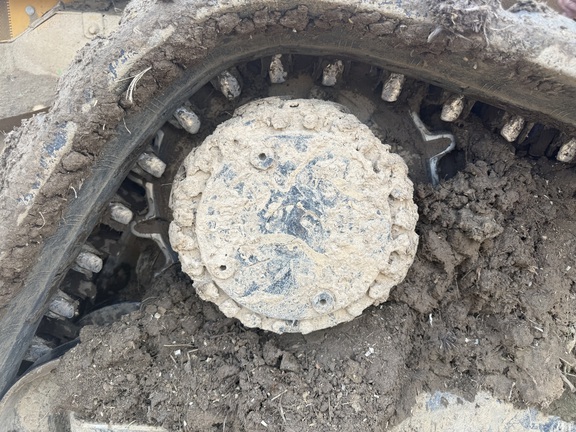 Photo of 2024 John Deere 335 P