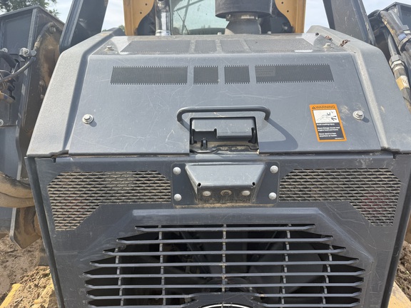 Photo of 2024 John Deere 335 P