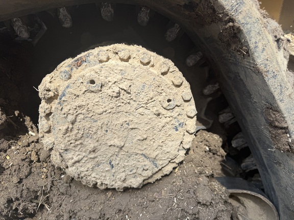 Photo of 2024 John Deere 335 P