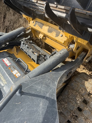 Photo of 2024 John Deere 335 P