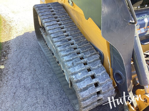 Photo of 2024 John Deere 335 P