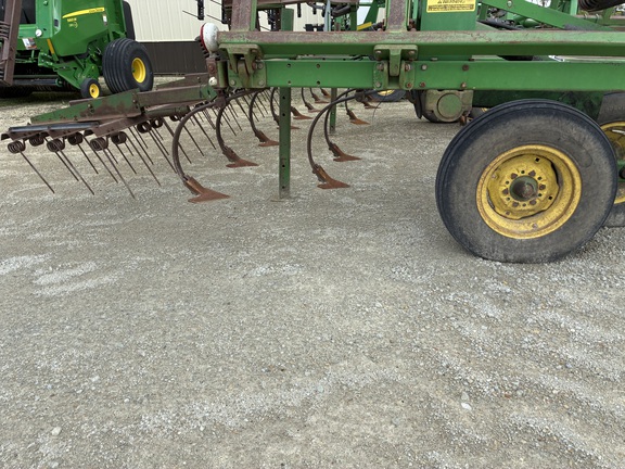 1990 John Deere 960 - Photo19