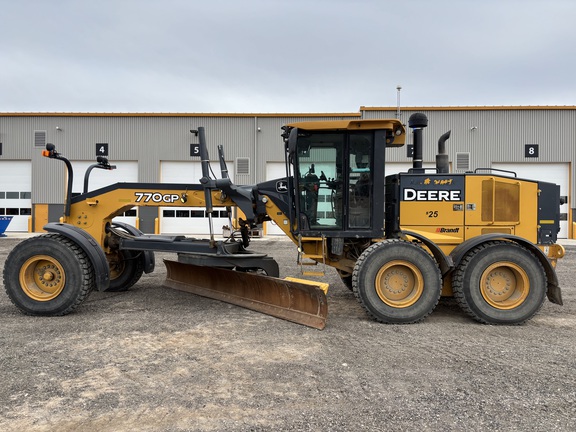 2015 John Deere 770G