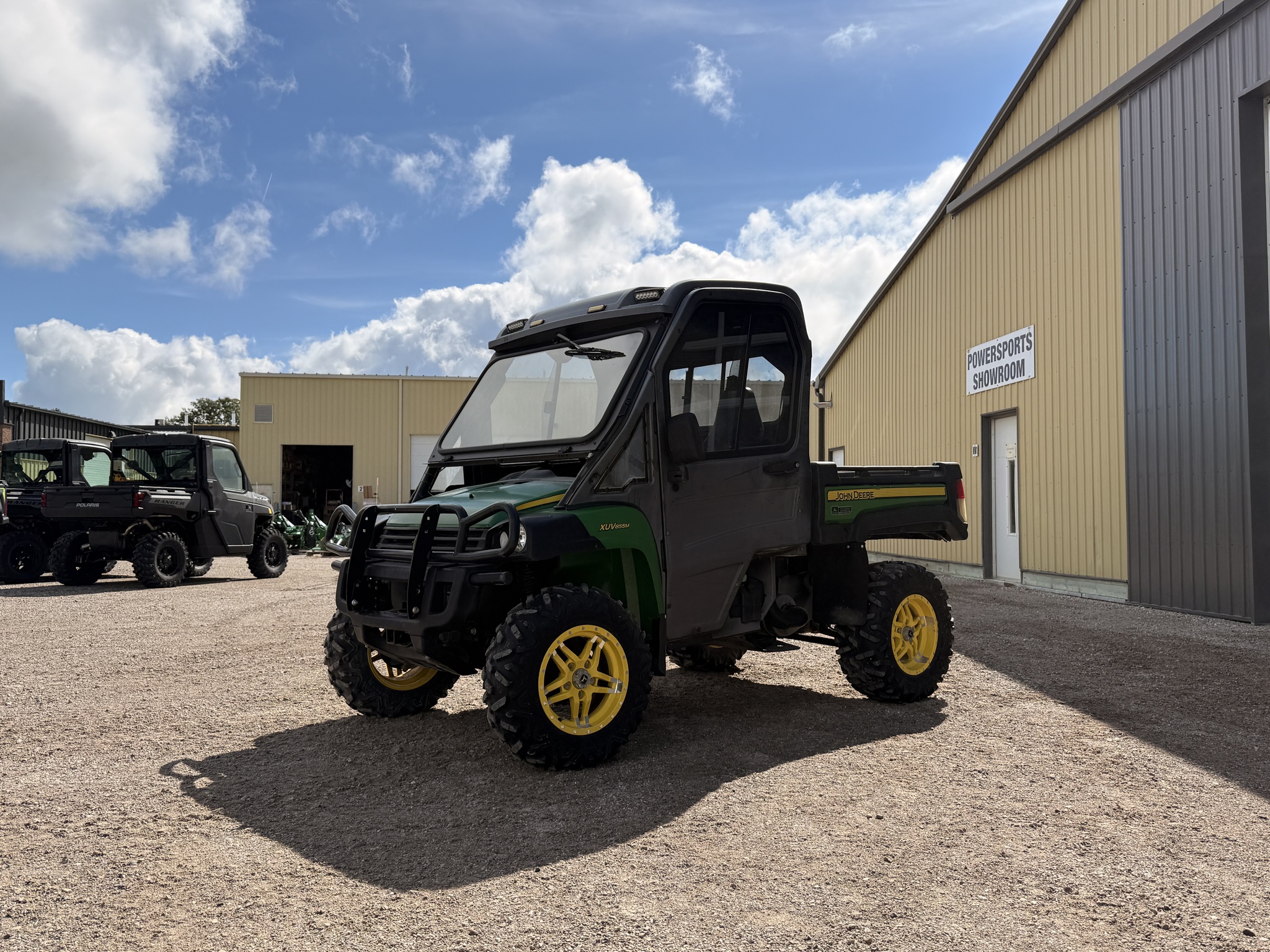 2017 John Deere XUV 855M GREEN ATVs & Gators