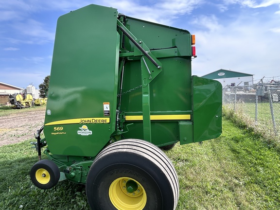 Used 2017 John Deere 569 Round Balers at Horizon Ag & Turf in Barrhead, AB - Photo9