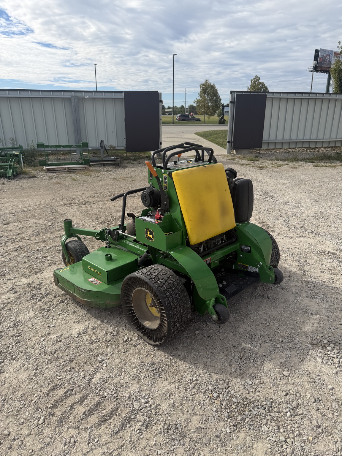 Used 2022 John Deere 661R Stand On Mowers at Koenig Equipment in Franklin, IN - PhotoXL2