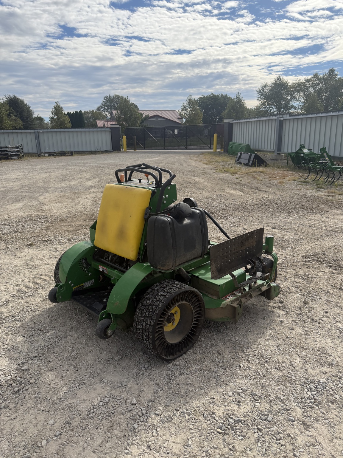 Used 2022 John Deere 661R Stand On Mowers at Koenig Equipment in Franklin, IN - PhotoXL4