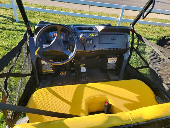 2021 John-Deere XUV 590E