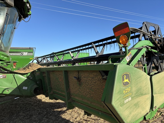Used 2007 John Deere 625F Combine Platforms at Koenig Equipment in Anna, OH - Photo7