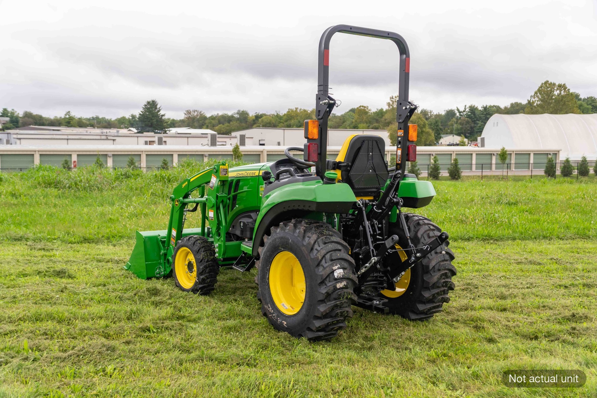 New In-Stock 2026 John Deere 2032R Compact Utility Tractors at Koenig Equipment in Franklin, IN - PhotoXL1