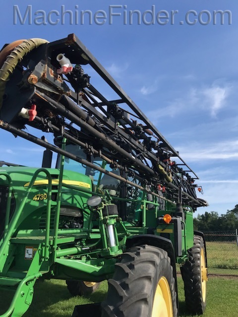 2011 John Deere 4730 Image 4