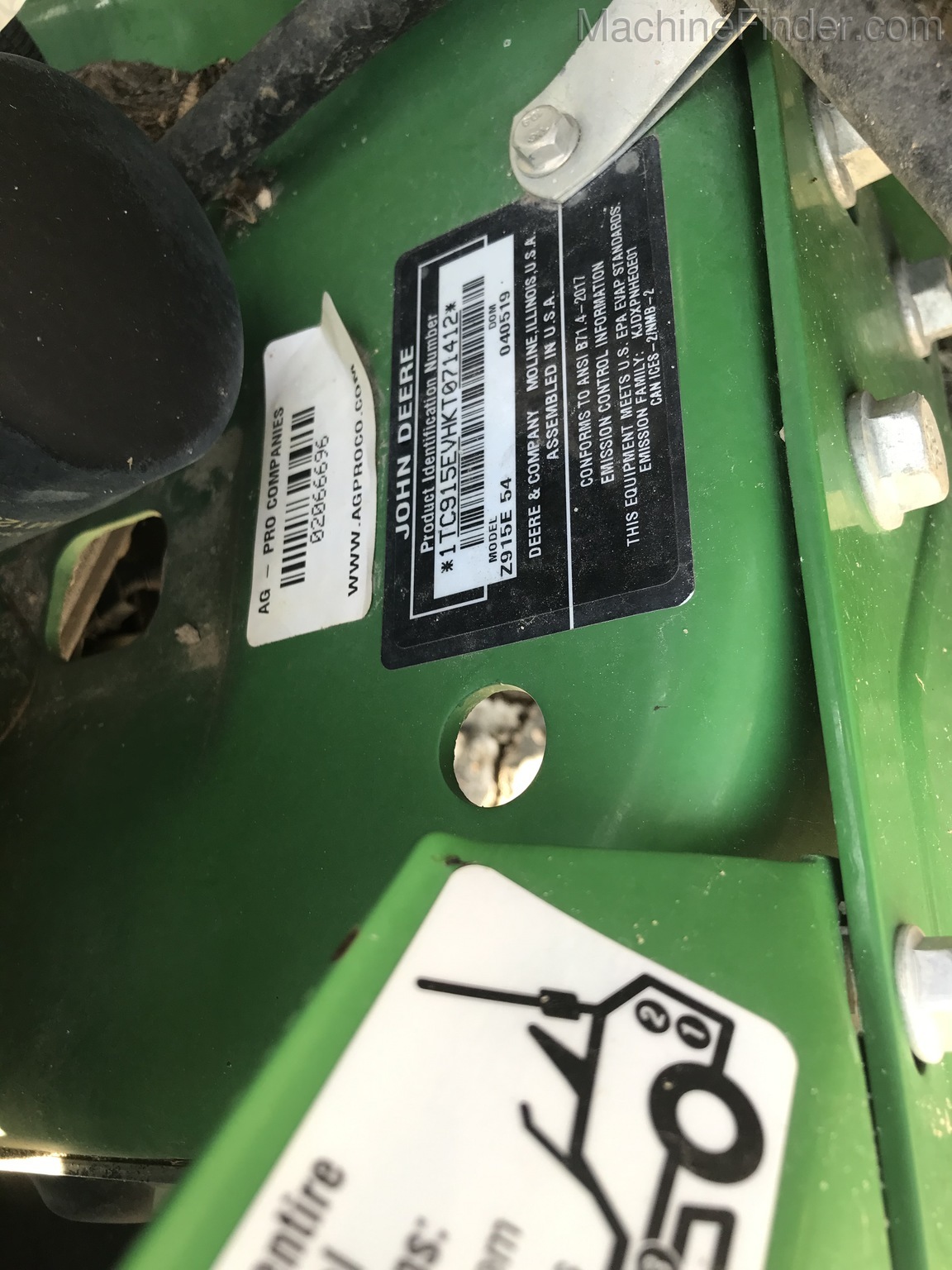 2019 John Deere Z915E Image 10